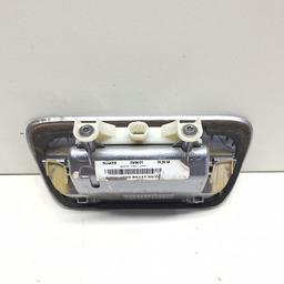 MAÇANETA BOTÃO ABERTURA TAMPA TRAS RENEGADE 2017 A 21 DETAL