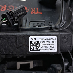 FAROL MILHA DLR LED DIREITO CHEVROLET TRACKER 1.0 2020 A 24