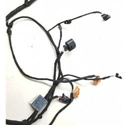 CHICOTE TAMPA TRASEIRA AUDI Q3 1.4 2015 A 2019 8U0971148CH