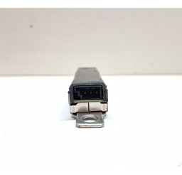 AMPLIFICADOR ANTENA SUPERIOR TAMPA TRAS  AUDI 2015 A 2019