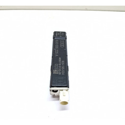 AMPLIFICADOR ANTENA SUPERIOR TAMPA TRAS  AUDI 2015 A 2019