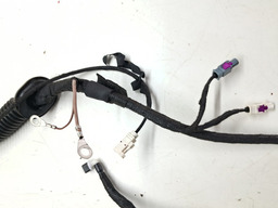 CHICOTE TAMPA TRASEIRA AUDI Q3 1.4 2015 A 2019 8U0971147T