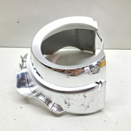 MOLDURA ACABAMENTO FAROL MILHA DIR AUDI Q3 2015 A 2019