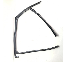 CANALETA VIDRO PORTA TRASEIRA DIREITA AUDI Q3 2013 A A 2019