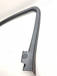 CANALETA INTERNA PORTA DIANTEIRA DIREITA AUDI Q3 2015 A 2019