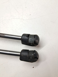 PAR AMORTECEDOR TAMPA TRASEIRA AUDI Q3 1.4 2015 A 2019