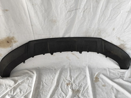 APLIQUE INFERIOR PARA CHOQUE DIANTEIRO AUDI Q3 17/19 DETALHE