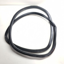 BORRACHA PORTA TRASEIRA ESQUER AUDI Q3 13/19 DETALHE 