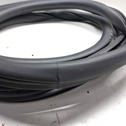 BORRACHA PORTA TRASEIRA DIREITA (CARROCERIA) RENEGADE 2016/