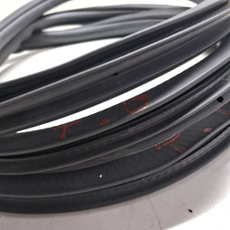 BORRACHA PORTA TRASEIRA DIREITA (CARROCERIA) RENEGADE 2016/