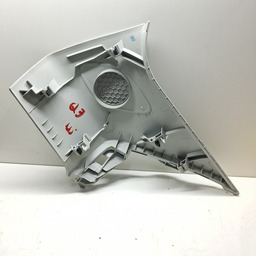 ACABAMENTO COLUNA ESQU PORTA MALAS AUDI Q3 TSFI 2015 A 2019 