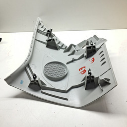 ACABAMENTO COLUNA ESQU PORTA MALAS AUDI Q3 TSFI 2015 A 2019 