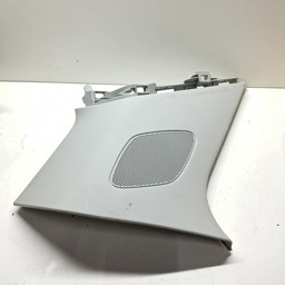 ACABAMENTO COLUNA ESQU PORTA MALAS AUDI Q3 TSFI 2015 A 2019 