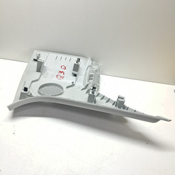 ACABAMENTO COLUNA DIREITA PORTA MALAS AUDI Q3 TSFI 2015 A 19