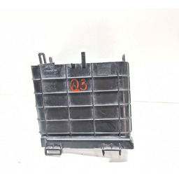 ACABAMANTO SUPORTE CAPA BATERIA AUDI Q3 2015 A 2019 AVARIAS