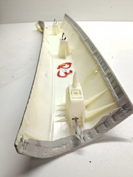 ACABAMANTO COLUNA DIANTEIRA ESQUERDA AUDI Q3 2015 A 2019