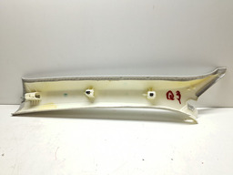 ACABAMENTO COLUNA DIANTEIRA DIREITA AUDI Q3 2015 A 2019