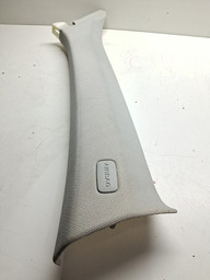 ACABAMENTO COLUNA DIANTEIRA DIREITA AUDI Q3 2015 A 2019