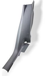 Acabamento Direito Coluna Banco Traseiro Audi Q3 2015 A 2019