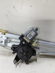 MÁQUINA VIDRO DIANTEIRO DIREITO TRACKER 1.0 2023 2024