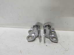 PAR DOBRADIÇAS PORTA DIANTEIRA DIREITA TRACKER 1.0 2023 2024