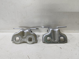 PAR DOBRADIÇAS PORTA DIANTEIRA DIREITA TRACKER 1.0 2023 2024