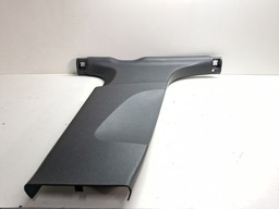 ACABAMENTO INFERIOR COLUNA B DIREITO AUDI Q3 TSFI 2015 A 19