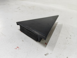 ACABAMENTO EXTERNO PORTA TRASEIRA DIREITA TRACKER 2022/