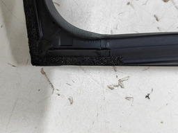 CANALETA VIDRO PORTA TRASEIRA DIREITA TRACKER 2020 2021/..