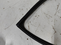 CANALETA VIDRO PORTA TRASEIRA DIREITA TRACKER 2020 2021/..