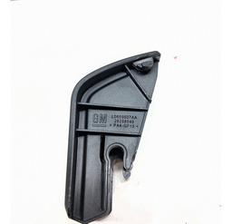 TAMPA ACABAMENTO ISOFIX CHEVROLET TRACKER 2020/