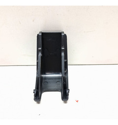 TAMPA ACABAMENTO ISOFIX CHEVROLET TRACKER 2020/