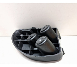 SUPORTE PARACHOQUE TRAS DIREITO CHEVROLET TRACKER 2020 A 24