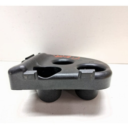 SUPORTE PARACHOQUE TRAS DIREITO CHEVROLET TRACKER 2020 A 24