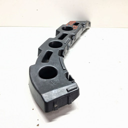 GUIA PARACHOQUE TRASEIRO ESQU CHEVROLET TRACKER 2020 A 2024