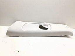 ACABAMENTO SUPERIOR ESQUERDA COLUNA CENTRAL TRACKER 2020/