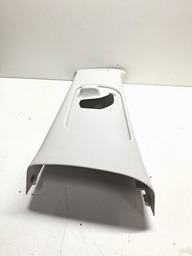 ACABAMENTO SUPERIOR ESQUERDA COLUNA CENTRAL TRACKER 2020/