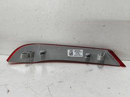 REFLETOR OLHO DE GATO TRASEIRO DIREITO TRACKER 1.0 2023/2024