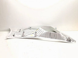 ACABAMENTO COLUNA TRASEIRA ESQUERDA TRACKER 2020/