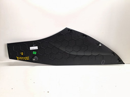 ACABAMENTO LATERAL DIREITA CONSOLE GM TRACKER 2020 A 2024