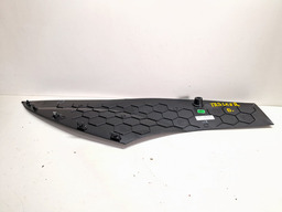 ACABAMENTO LATERAL DIREITA CONSOLE GM TRACKER 2020 A 2024