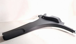 ACABAMENTO INFERIOR COLUNA CENTRAL DIREITA TRACKER 2020/