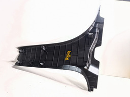 ACABAMENTO INFERIOR COLUNA CENTRAL DIREITA TRACKER 2020/