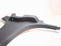 ACABAMENTO INFERIOR COLUNA CENTRAL DIREITA TRACKER 2020/