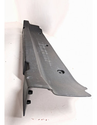 ACABAMENTO SOLEIRA BAGAGITO GM TRACKER 2020 A 2024 DETALHE