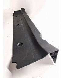 ACABAMENTO SOLEIRA BAGAGITO GM TRACKER 2020 A 2024 DETALHE