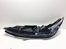 MÁSCARA NEGRA GRADE INTERNA FAROL DIREITO GM TRACKER 20 A 24