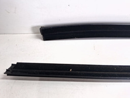 PESTANA PORTA DIANTEIRA DIREITA EXT. TRACKER 2020 2021 2022/