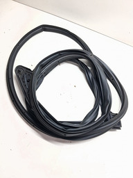 Borracha Porta Dianteira Direita Chevrolet Tracker 2020 A 24