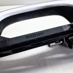 MAÇANETA EXTERNA DIANTEIRA ESQUERDA GM TRACKER 2020 A 2024